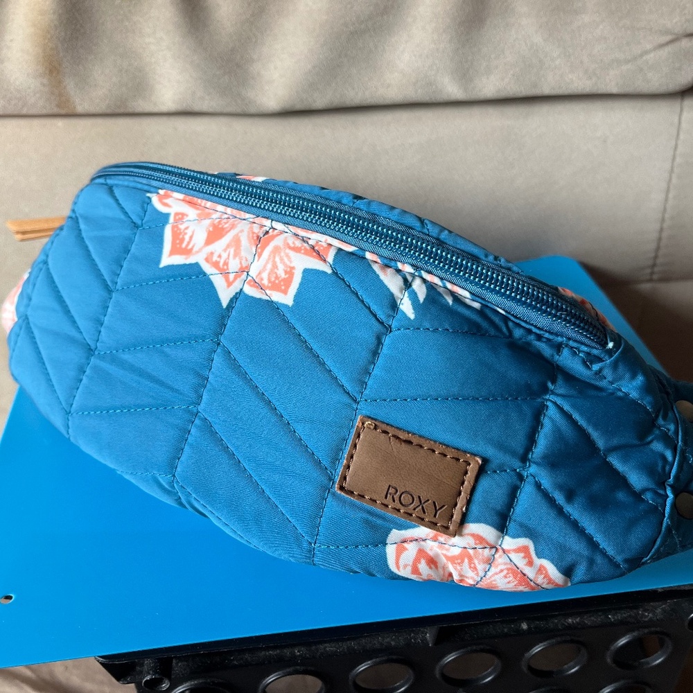 Roxy fabric fanny pack